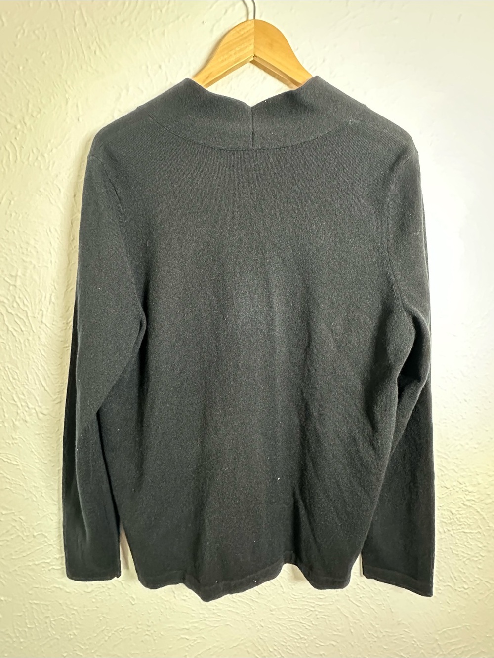 Lands' End 100% Cashmere Sweater Womens XL Black V Neck Luxury Knit NWT - Picture 5 of 5